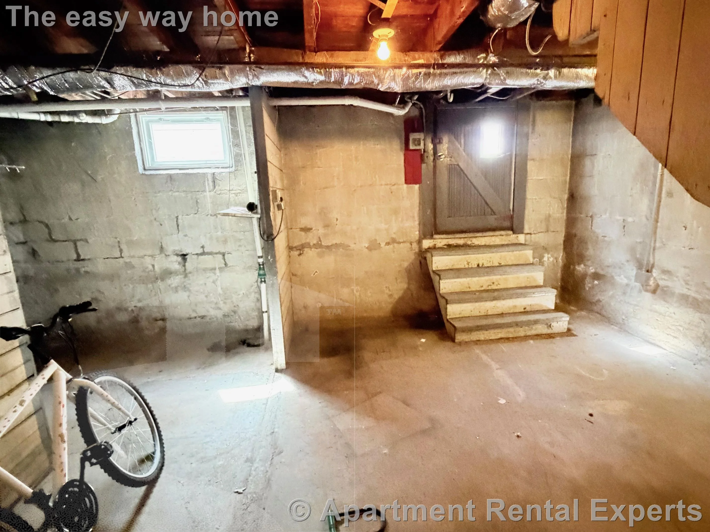34 Leonard St, Tufts