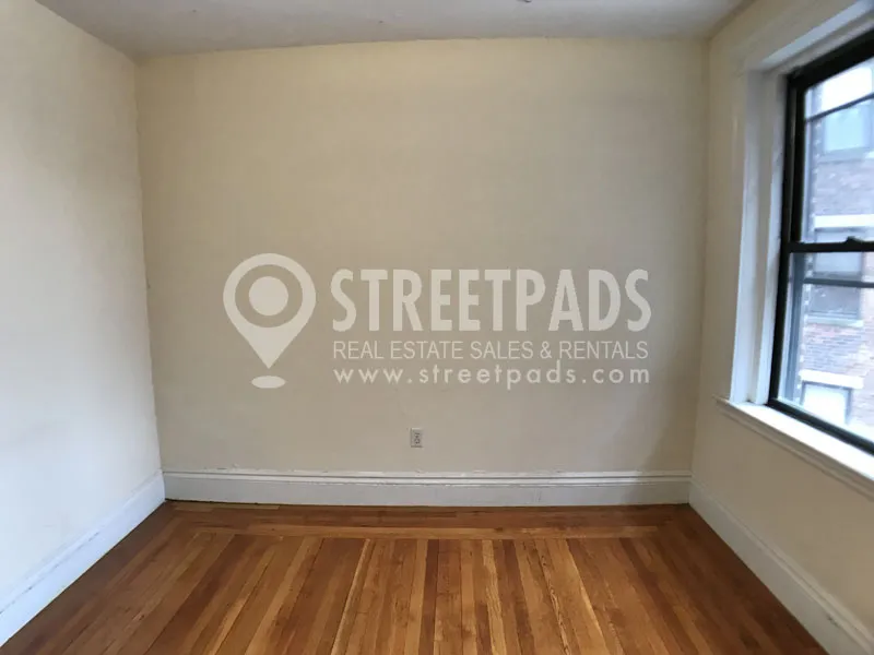 29 Park Dr, Fenway