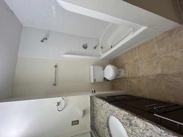 144 North Beacon St, Brighton