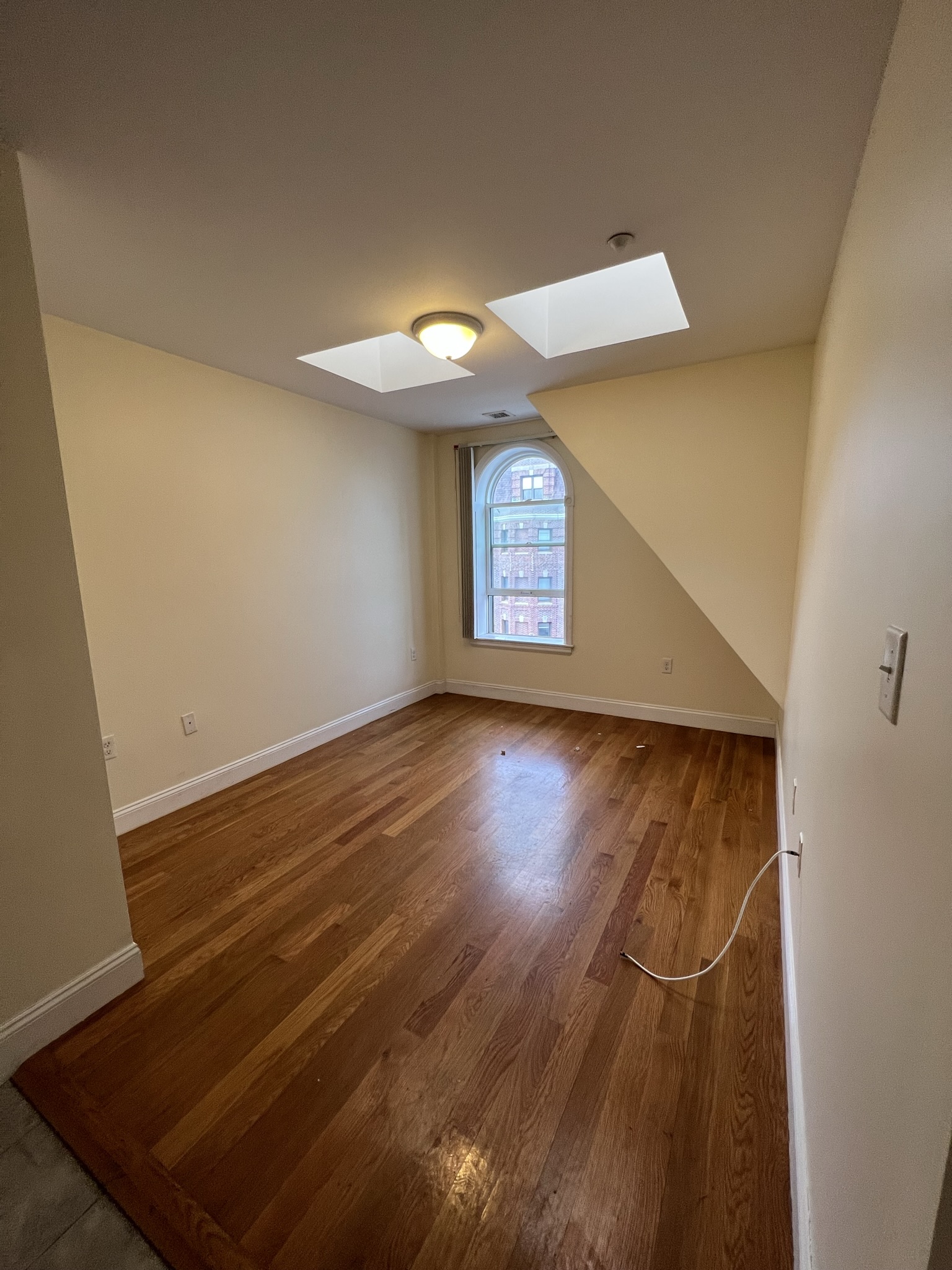 90 Westland Ave, Fenway