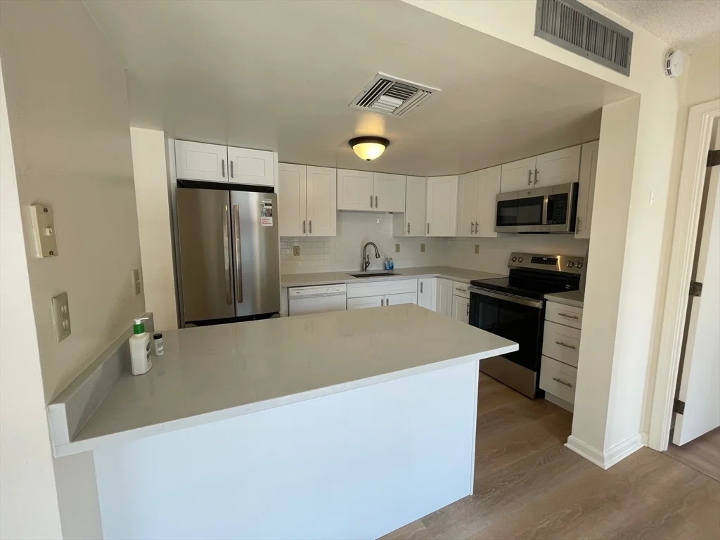 85 Brainerd Rd, Allston