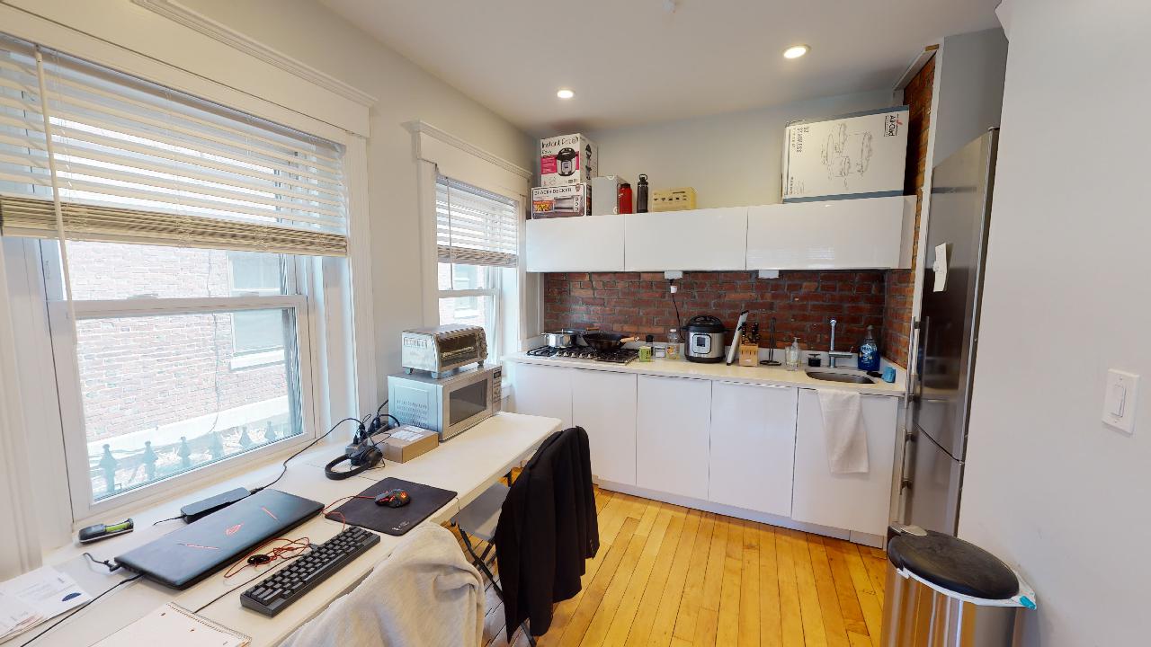 Studio bed, 1 bath apartment for rent at 1925 Massachusetts Ave Unit 2, Porter Square — photo 4 of 7