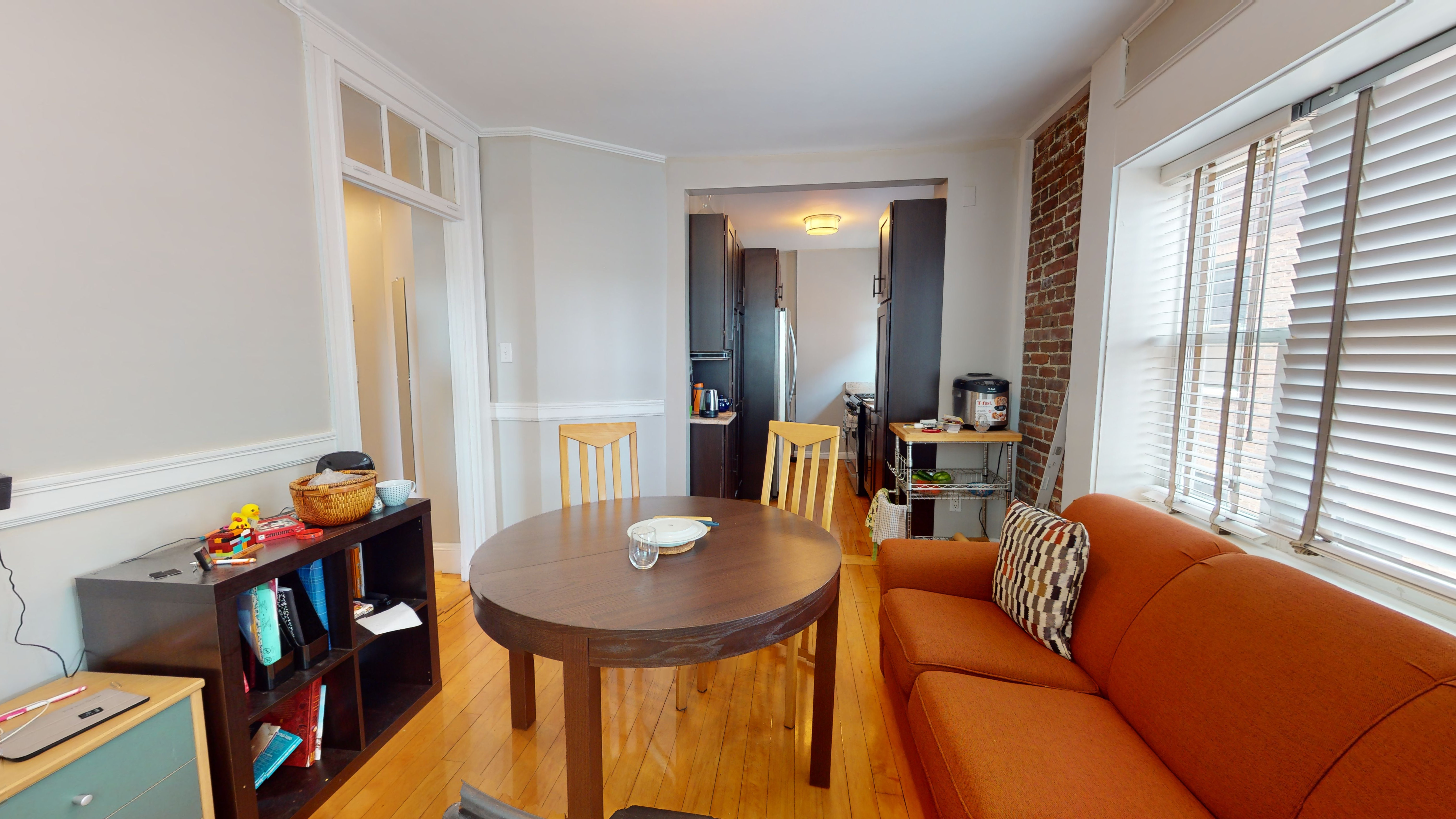 3 bed, 1 bath apartment for rent at 1925 Massachusetts Ave Unit 7, Porter Square — photo 4 of 14