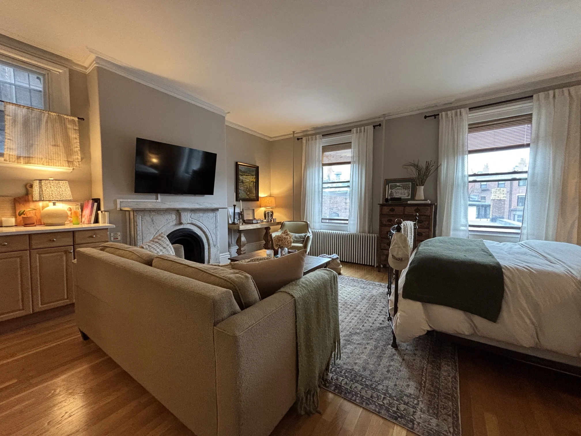 82 Charles St, Beacon Hill