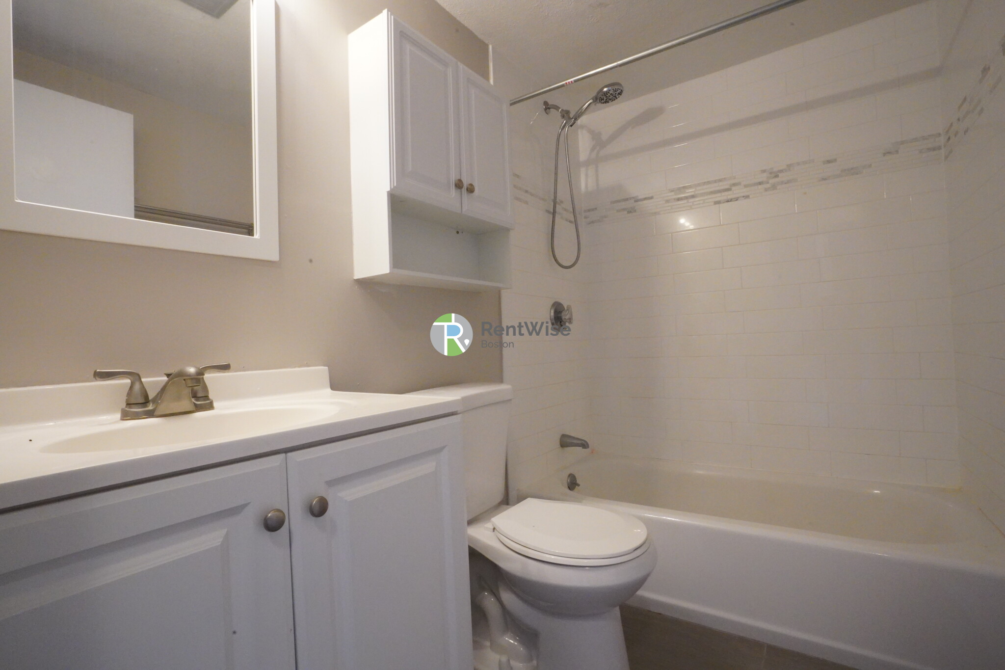 12 Cottage Ct, Nonantum