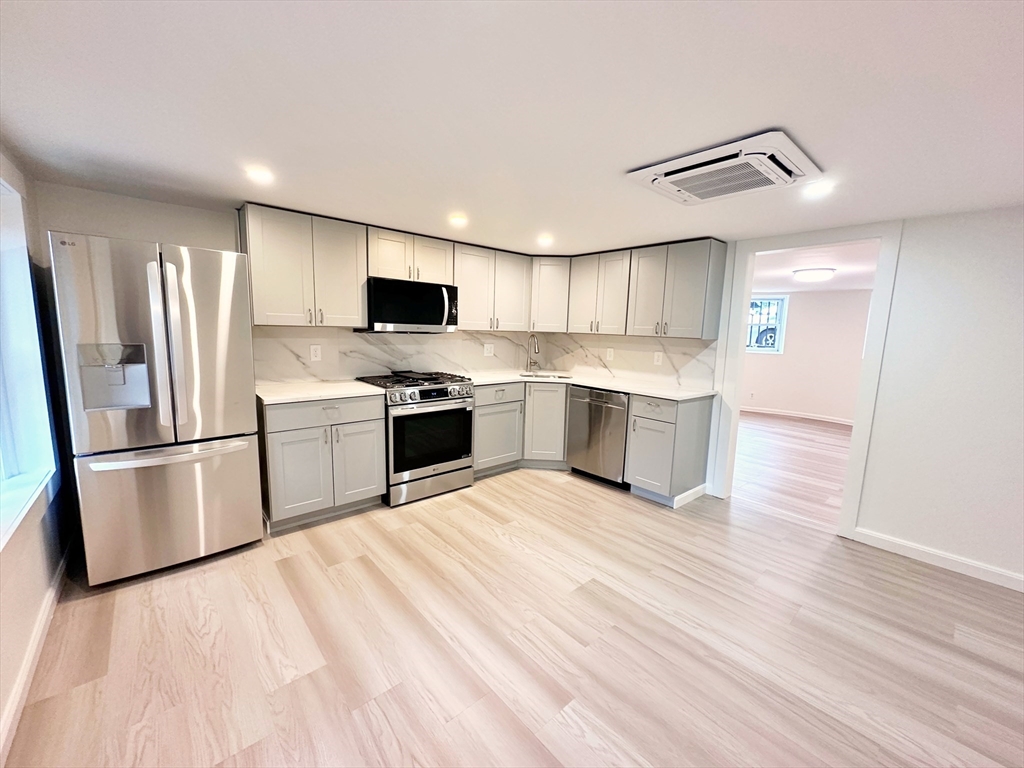 420 Sumner St, East Boston