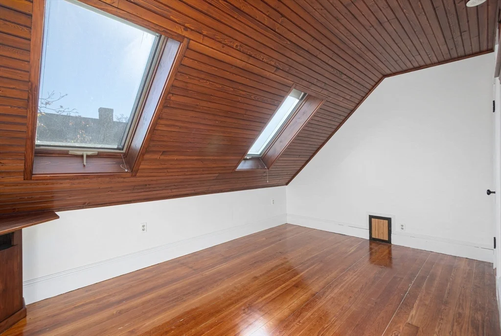 10-12 Castlerock, Dorchester