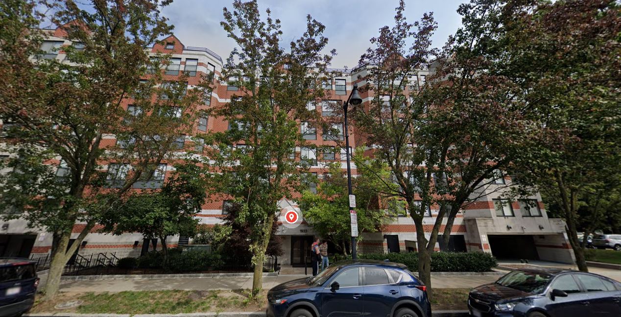 1933 Commonwealth Ave, Brighton