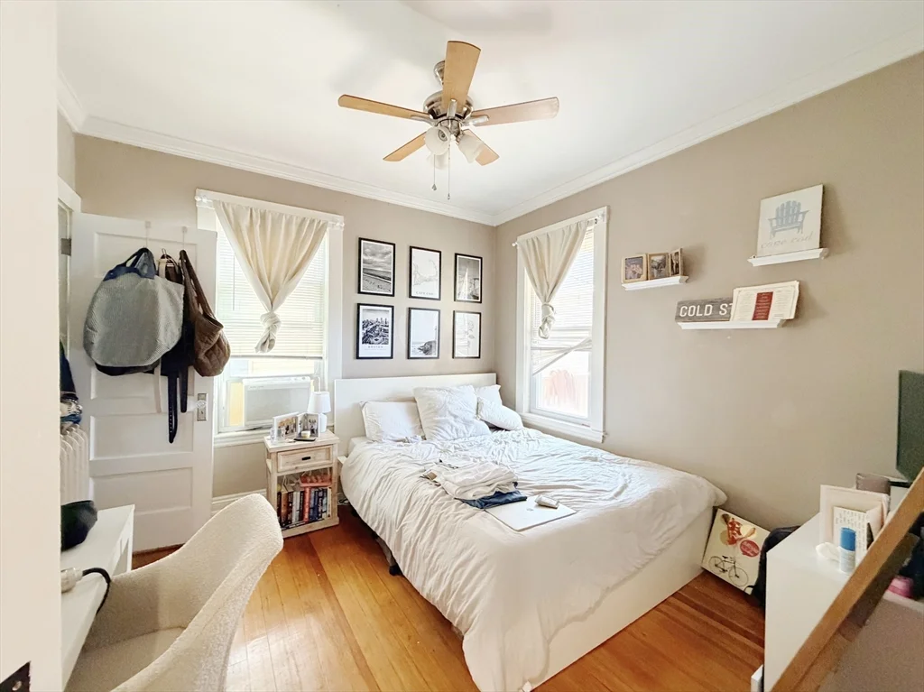 17 Pleasant St, Dorchester