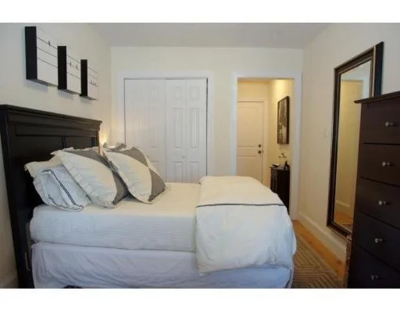 76 Commonwealth Ave, Back Bay