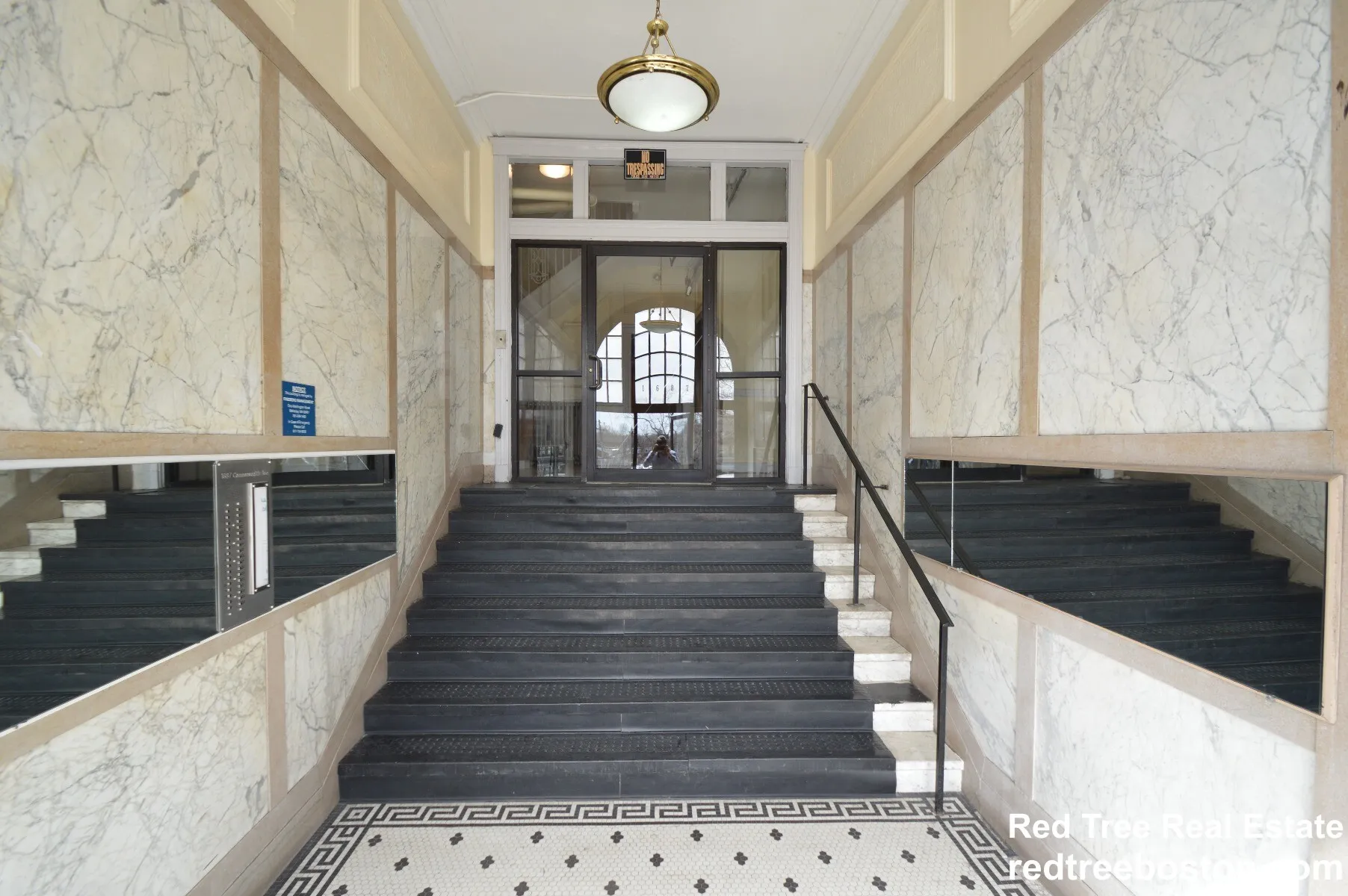 1687 Commonwealth Ave, Brighton