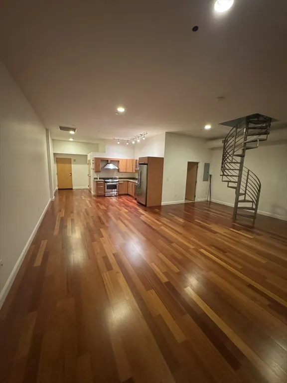 10 Ocean, Revere
