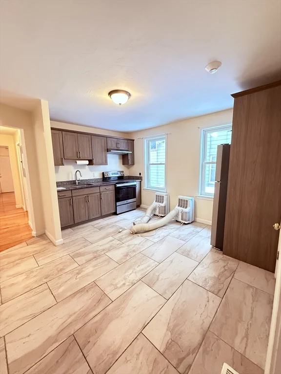 207 Harvard, Dorchester