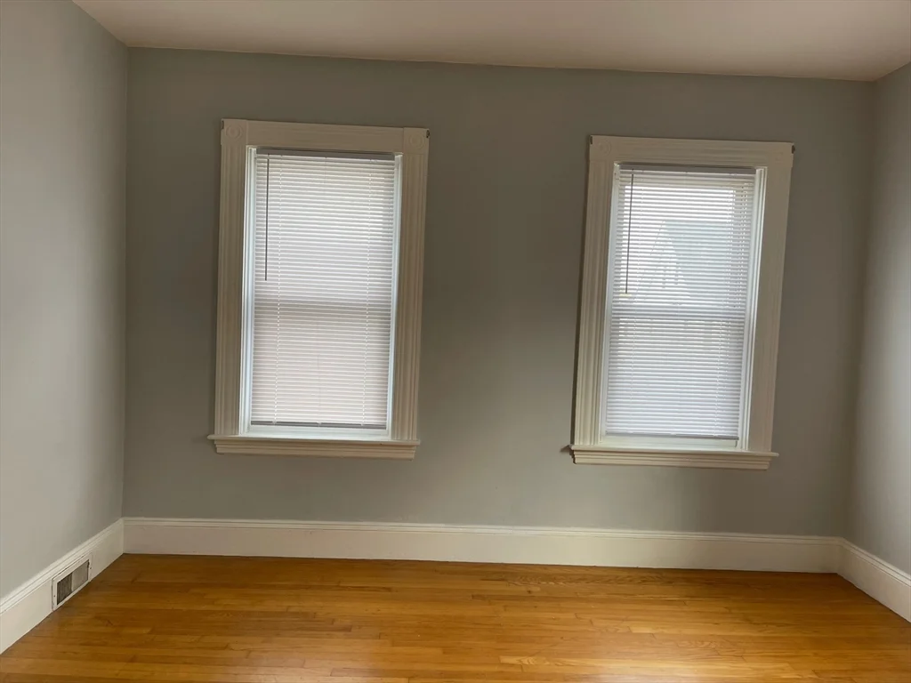 48 Hodge Ave, Taunton