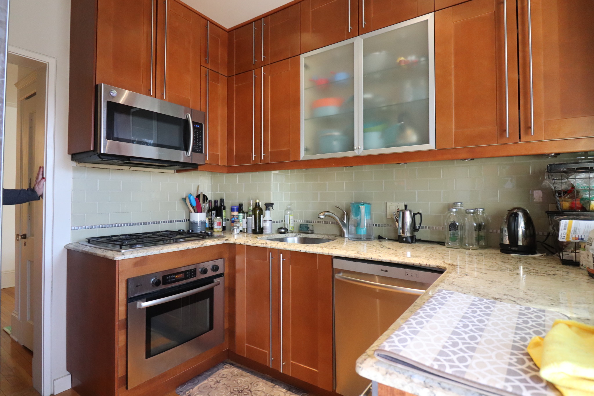2 bed, 1 bath apartment for rent at 194 Saint Paul St Unit 4, Coolidge Corner — photo 3 of 16