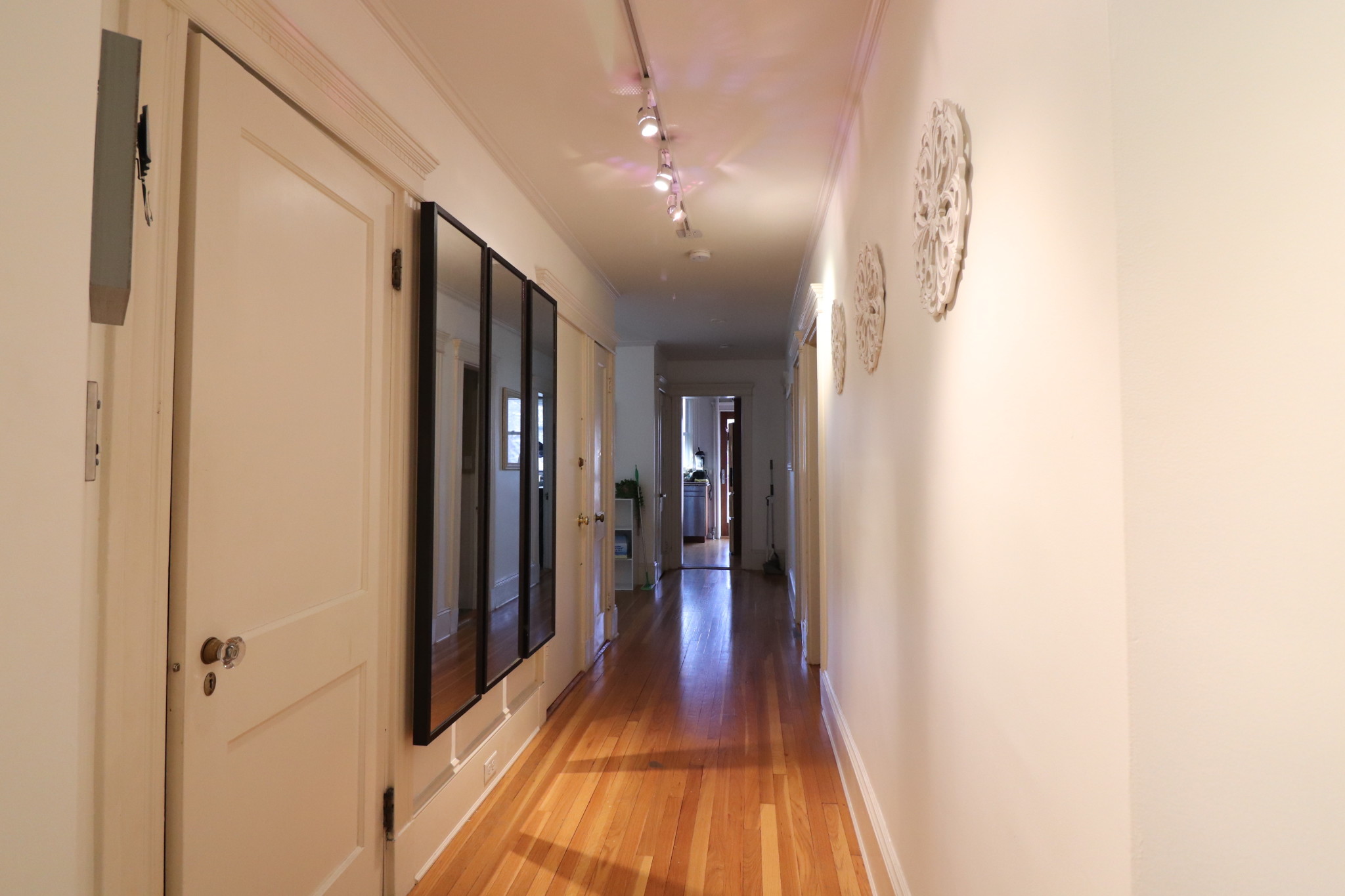 2 bed, 1 bath apartment for rent at 194 Saint Paul St Unit 4, Coolidge Corner — photo 9 of 16