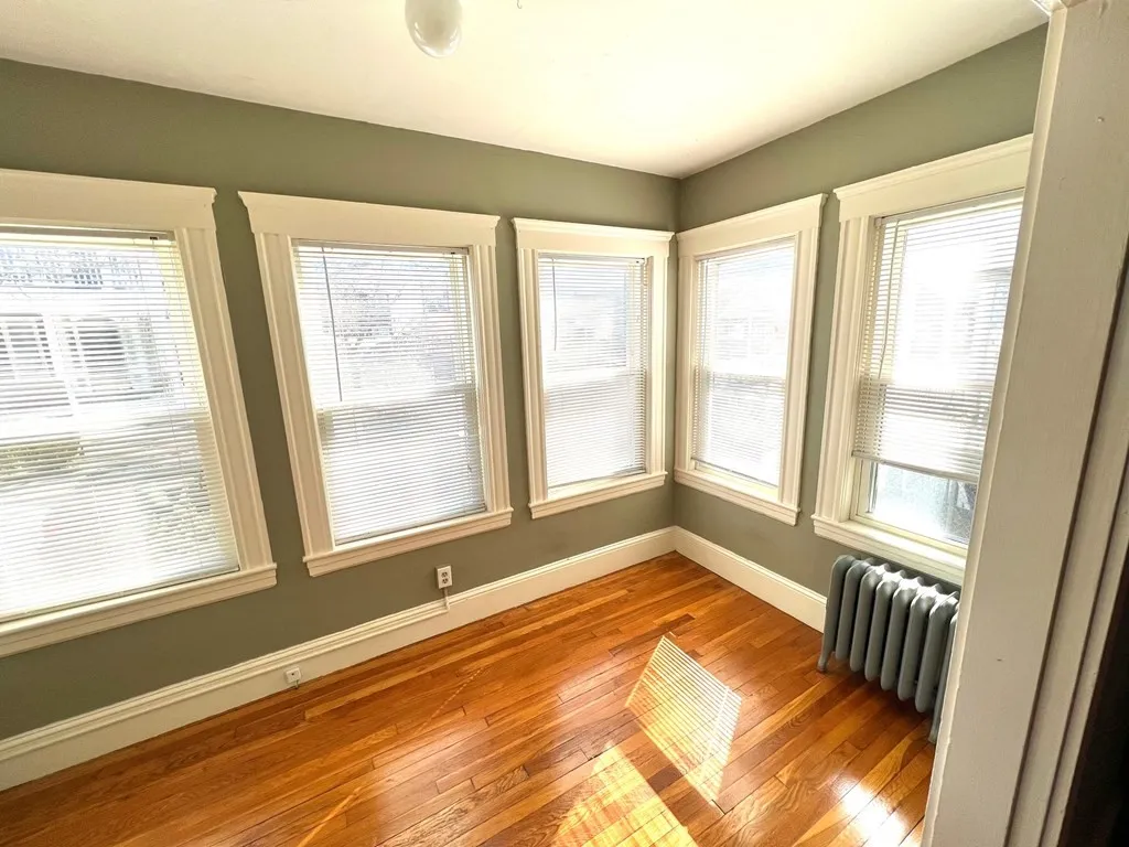 14 Beach Rd, Winthrop