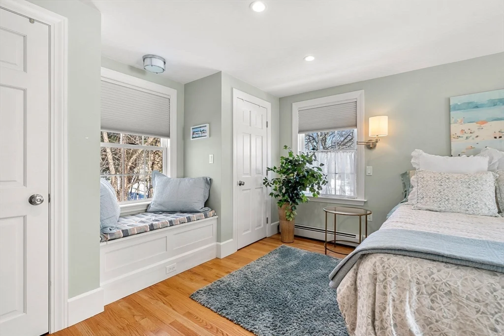 9 Brimblecomb, Marblehead