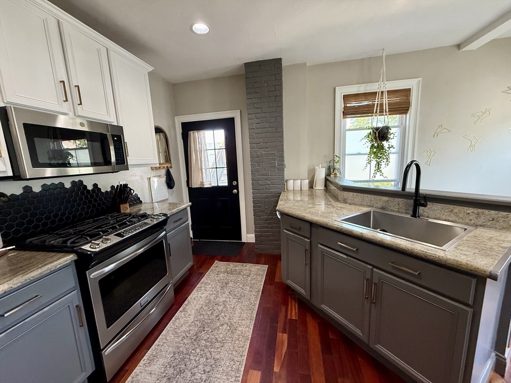 123 Court St, Downtown