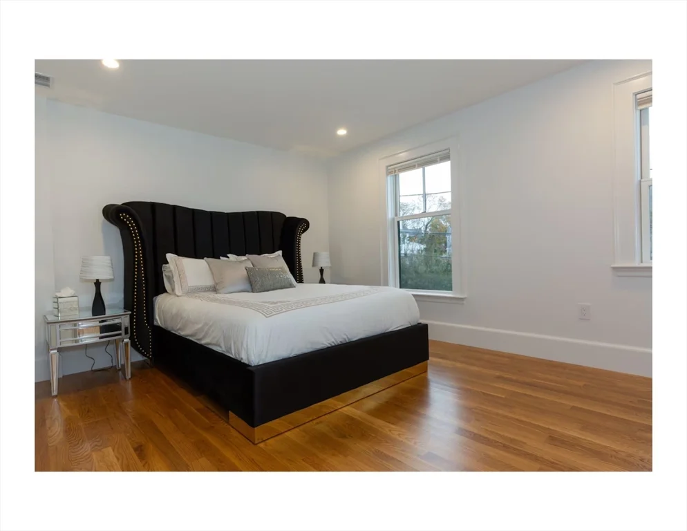 153 Bayside Rd, Quincy