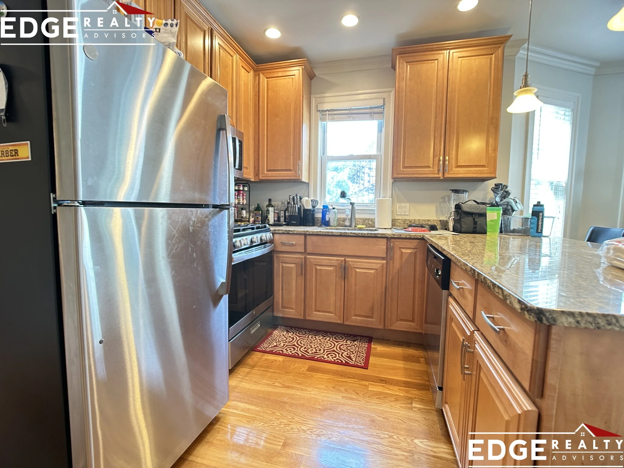 9 Montfern Ave, Oak Square