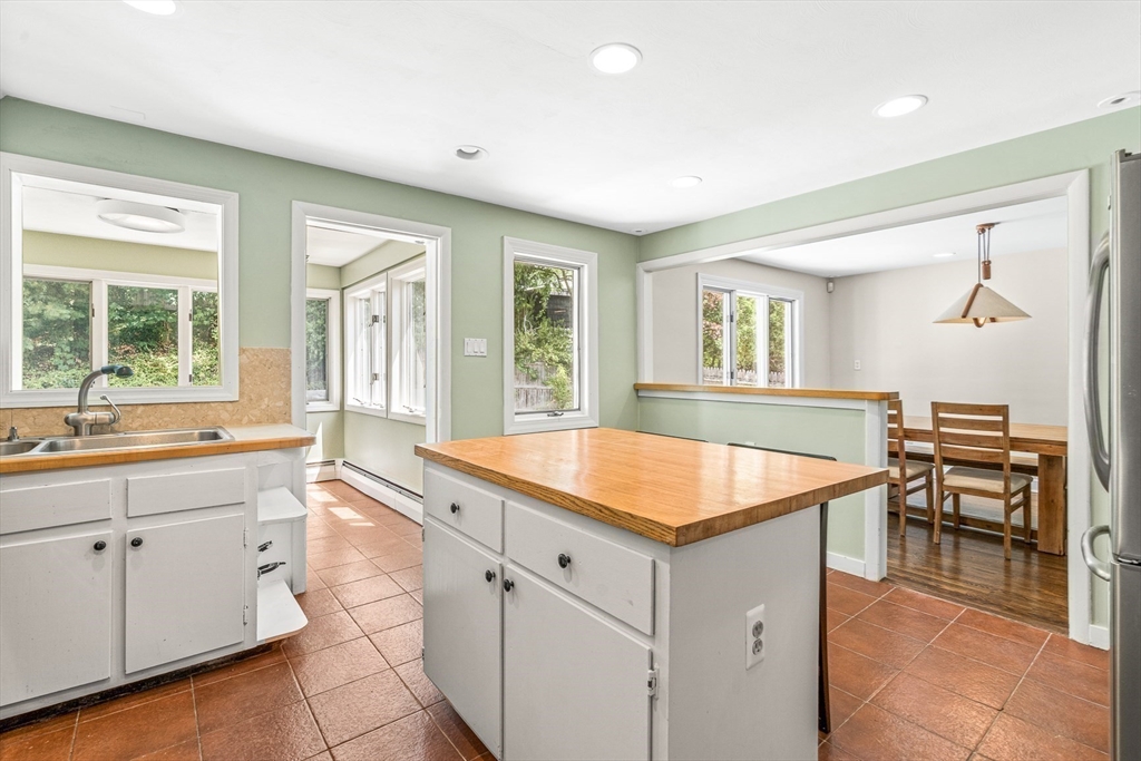 181 Moss Hill Rd, Jamaica Plain