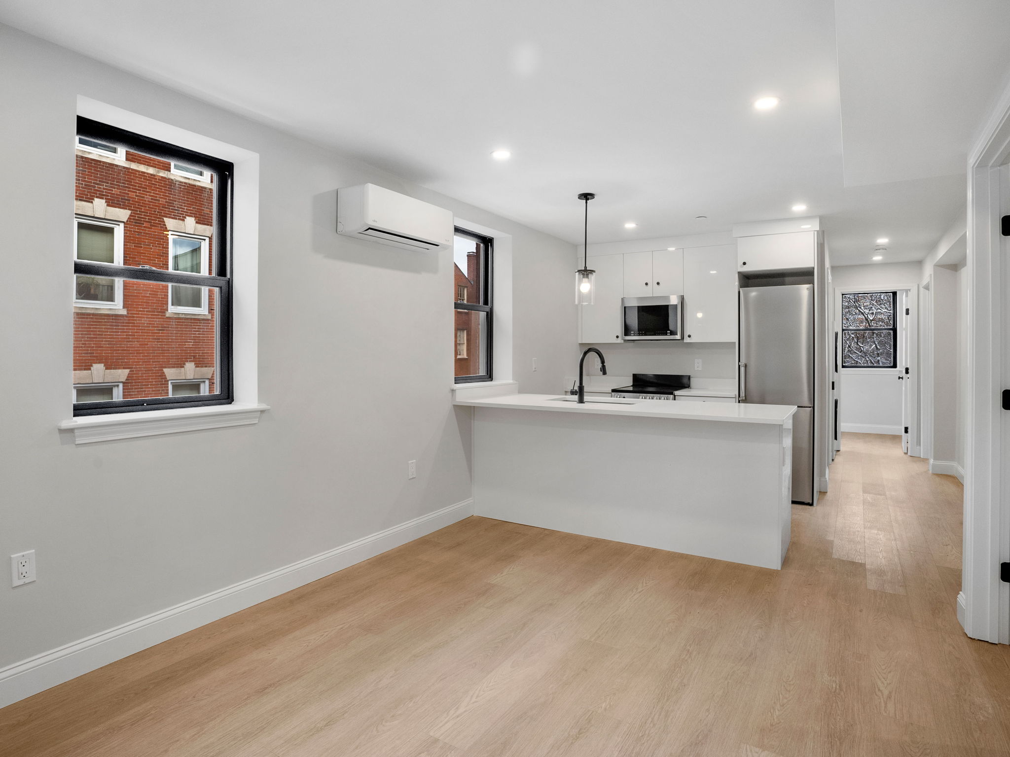 176 Salem St, North End