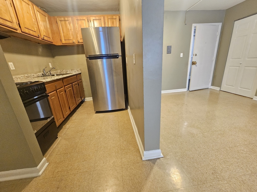 14 Pearl St, Dorchester