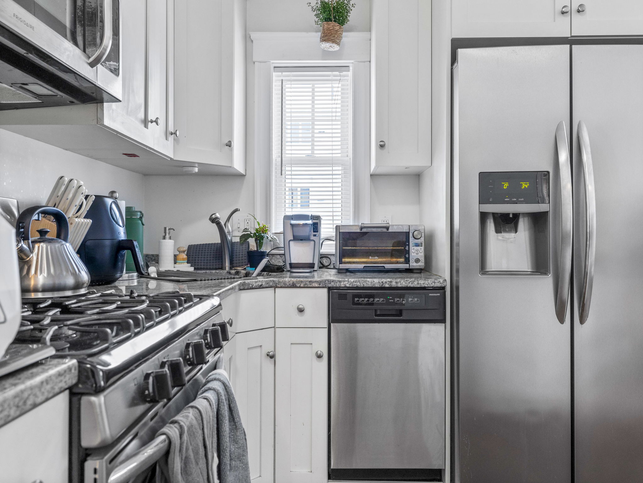 80 Bowdoin St, Ward Two