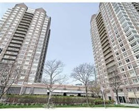 10 Museum Way, East Cambridge