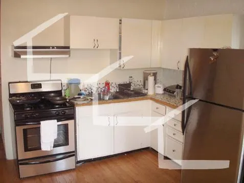 86 Hammond St, Roxbury