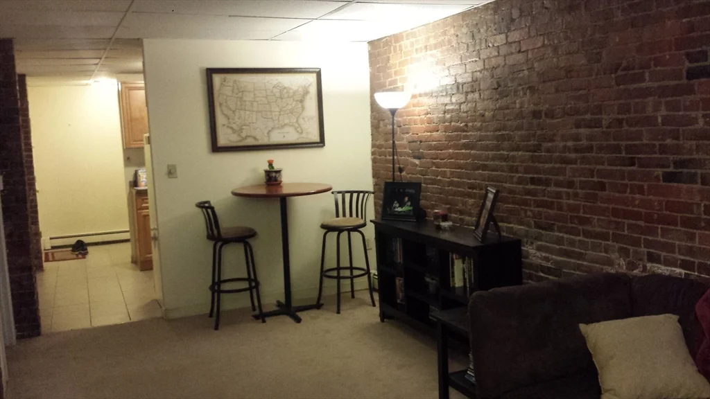 14 Isabella St, Back Bay