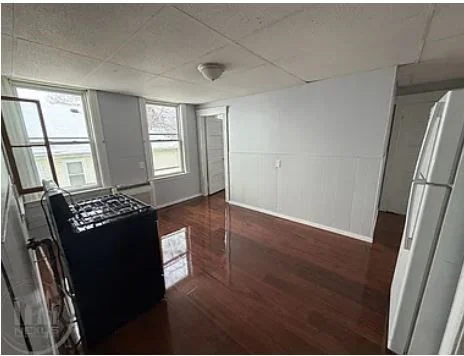 21 Hitchcock Rd, Webster Square