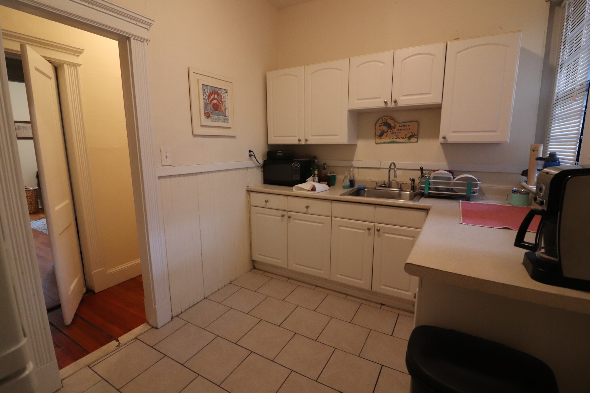 1 bed, 1 bath apartment for rent at 1959 Commonwealth Ave Unit 1, Allston — photo 9 of 14