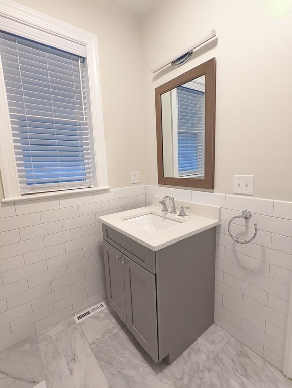 3 bed, 1 bath apartment for rent at 196 Falcon St Unit 2, East Boston — photo 9 of 12