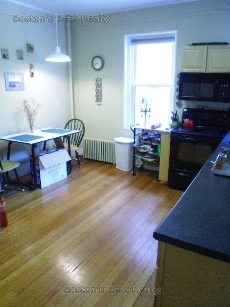 2 bed, 1 bath apartment for rent at 11 Englewood Ave Unit 10, Coolidge Corner — photo 5 of 5