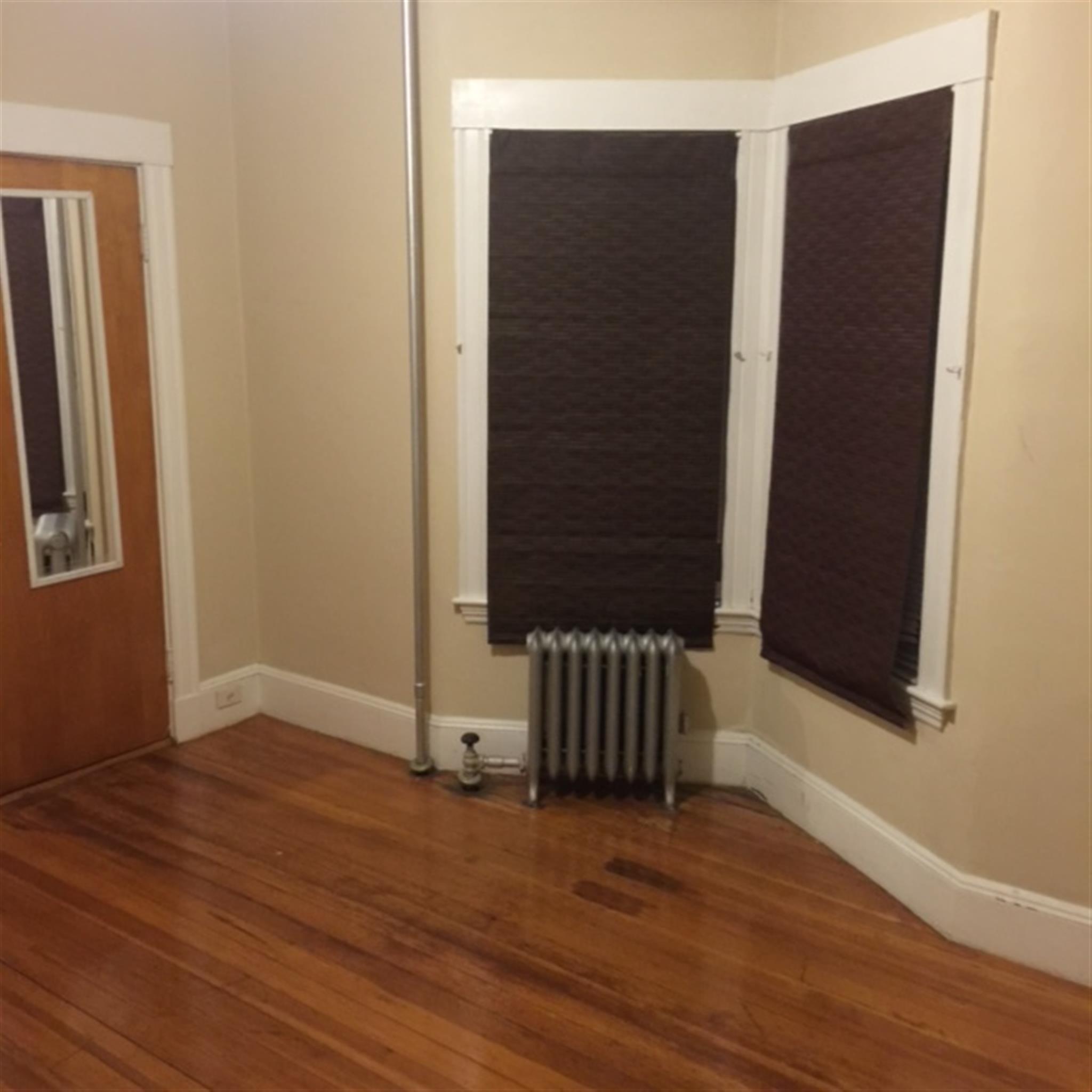 2 bed, 1 bath apartment for rent at 11 Alexander Ave Unit 1, Medford — photo 3 of 11
