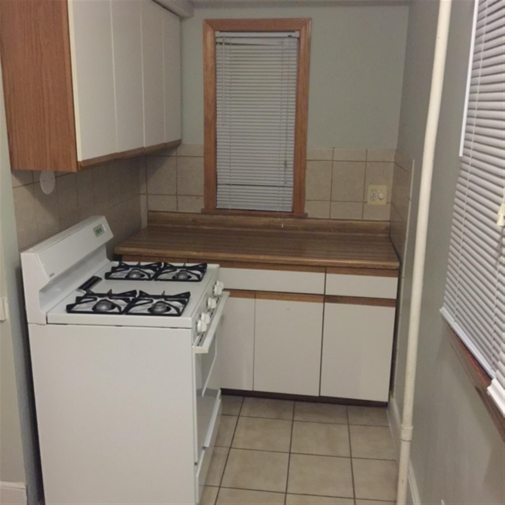 2 bed, 1 bath apartment for rent at 11 Alexander Ave Unit 1, Medford — photo 8 of 11