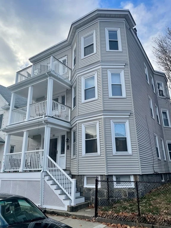 30 Tuttle St, Dorchester