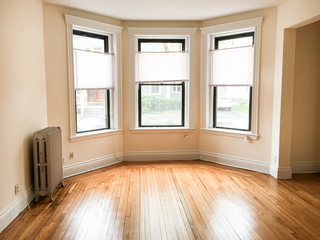 7 Naples, Coolidge Corner