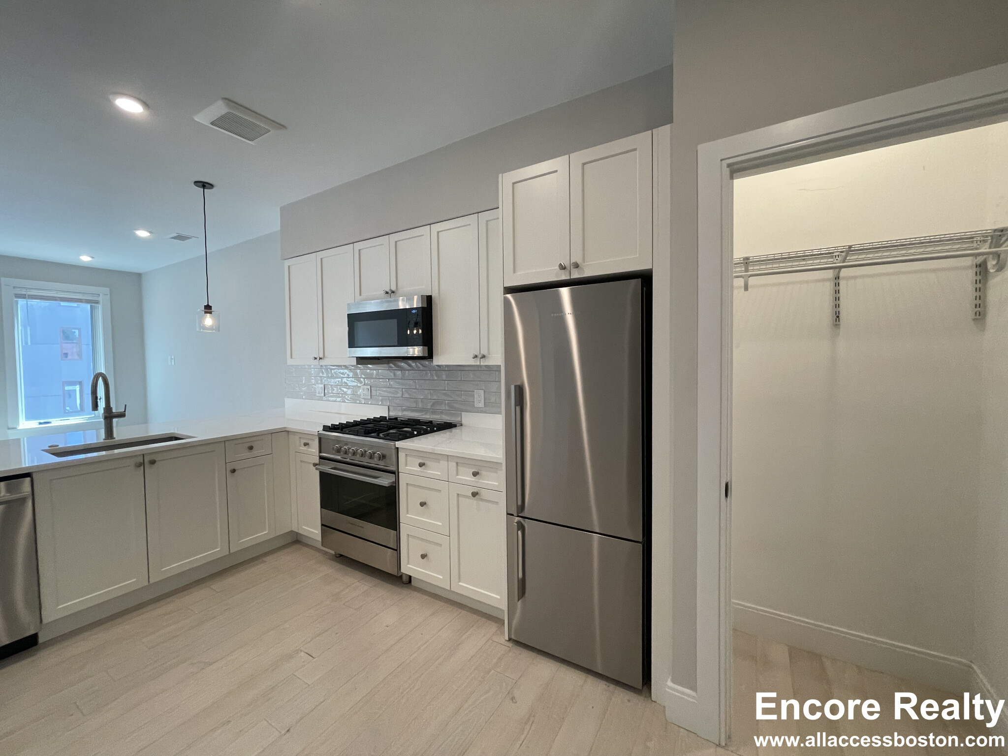 1 bed, 1 bath apartment for rent at 197 Green St Unit 306R, Jamaica Plain — photo 1 of 11