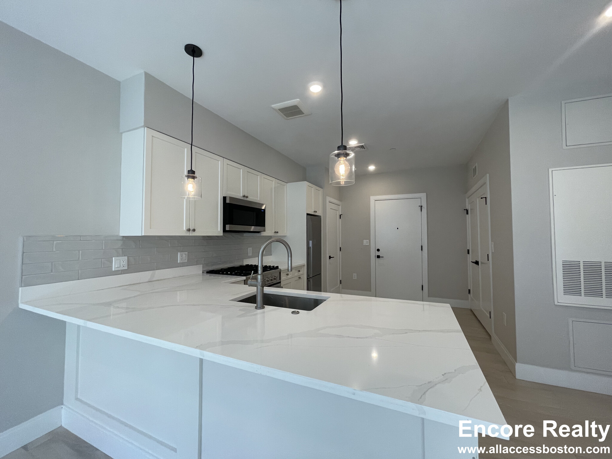 1 bed, 1 bath apartment for rent at 197 Green St Unit 306R, Jamaica Plain — photo 2 of 11