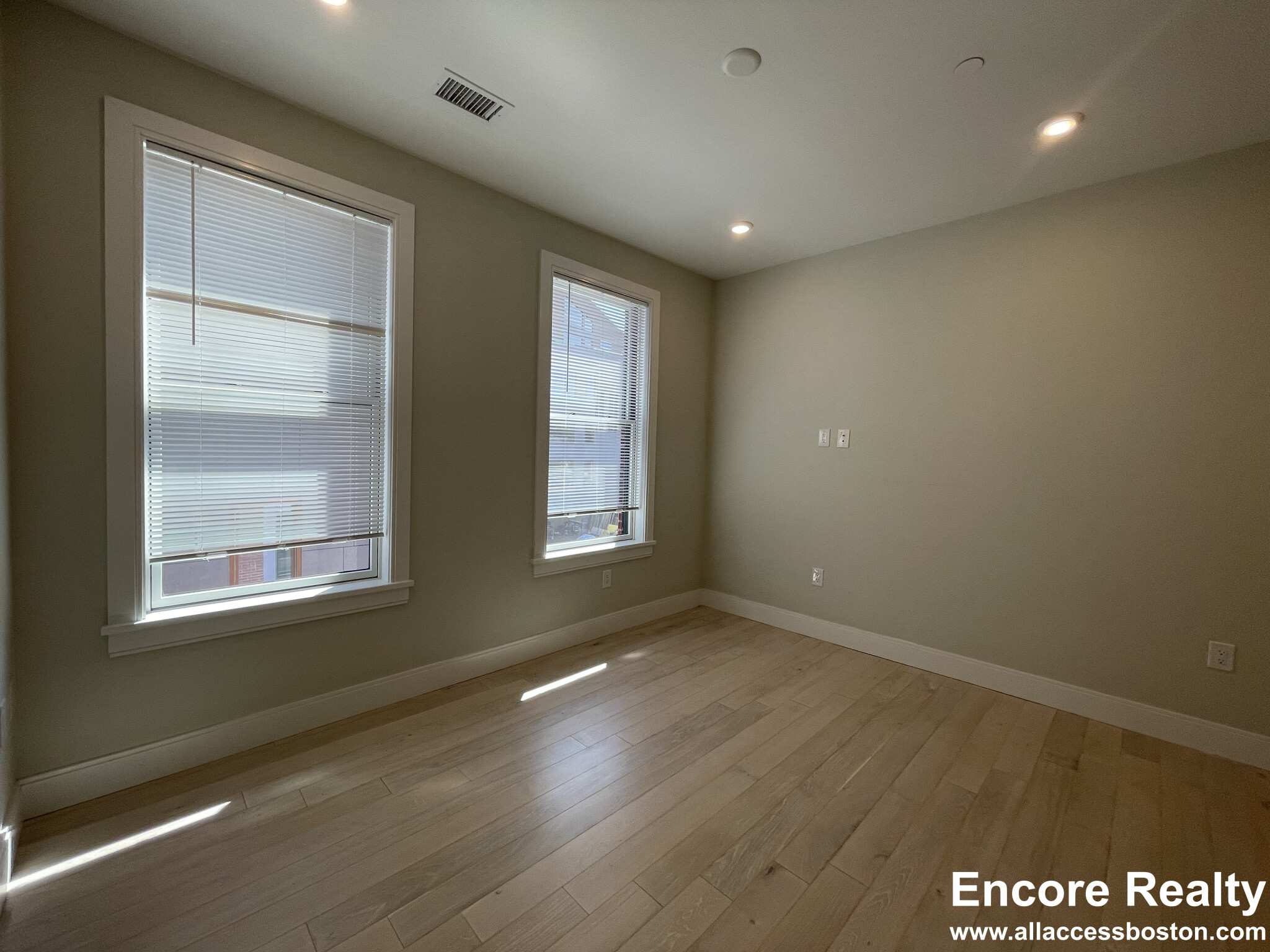 1 bed, 1 bath apartment for rent at 197 Green St Unit 306R, Jamaica Plain — photo 9 of 11