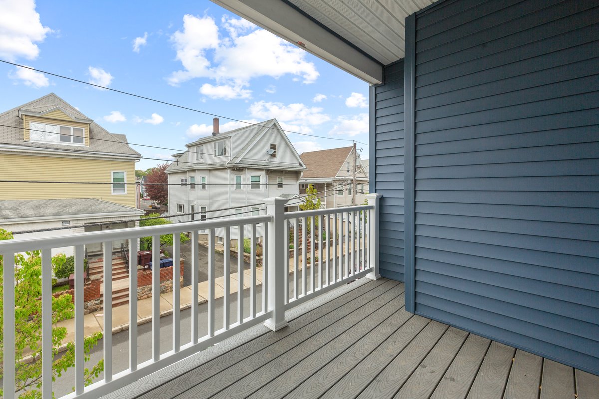 2 bed, 2 bath apartment for rent at 197 Vine St Unit 1, Everett