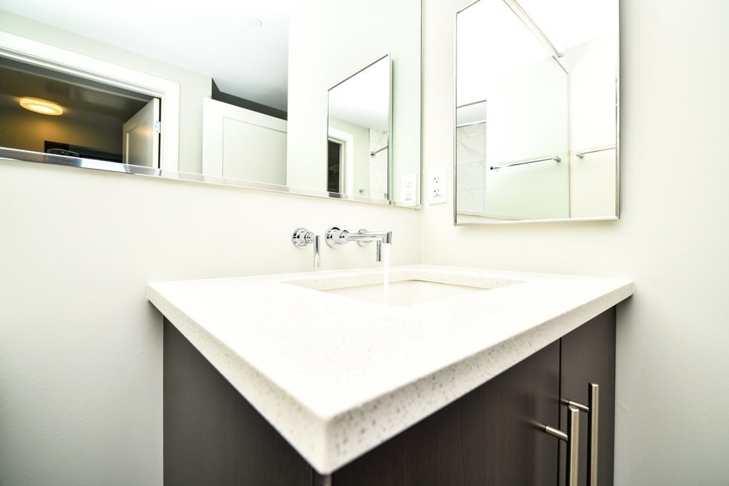 1 bed, 1 bath apartment for rent at 1971 Dorchester Ave Unit 6009, Dorchester — photo 6 of 16