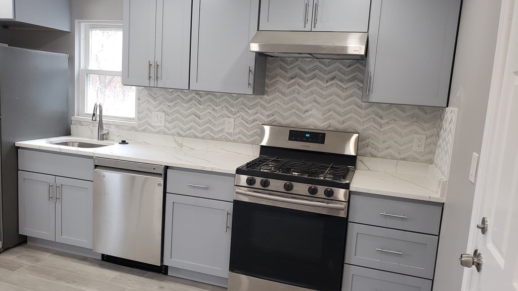 230 Granite St, Quincy