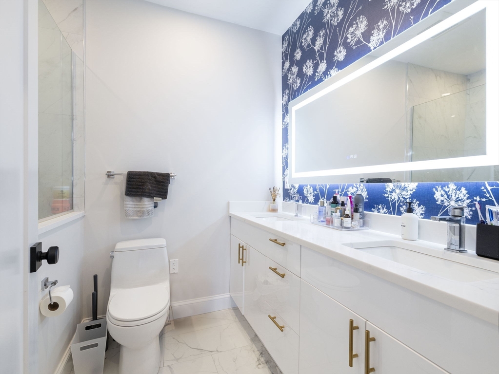 753 E Broadway, South Boston