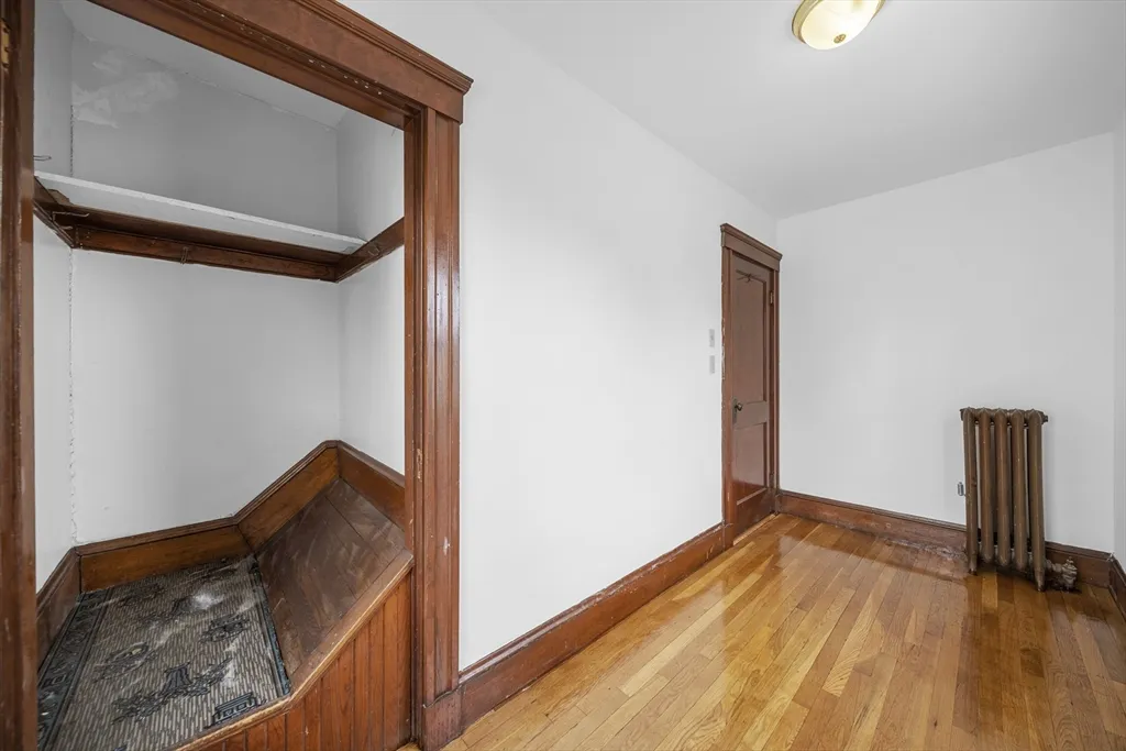 180 Faneuil St, Brighton