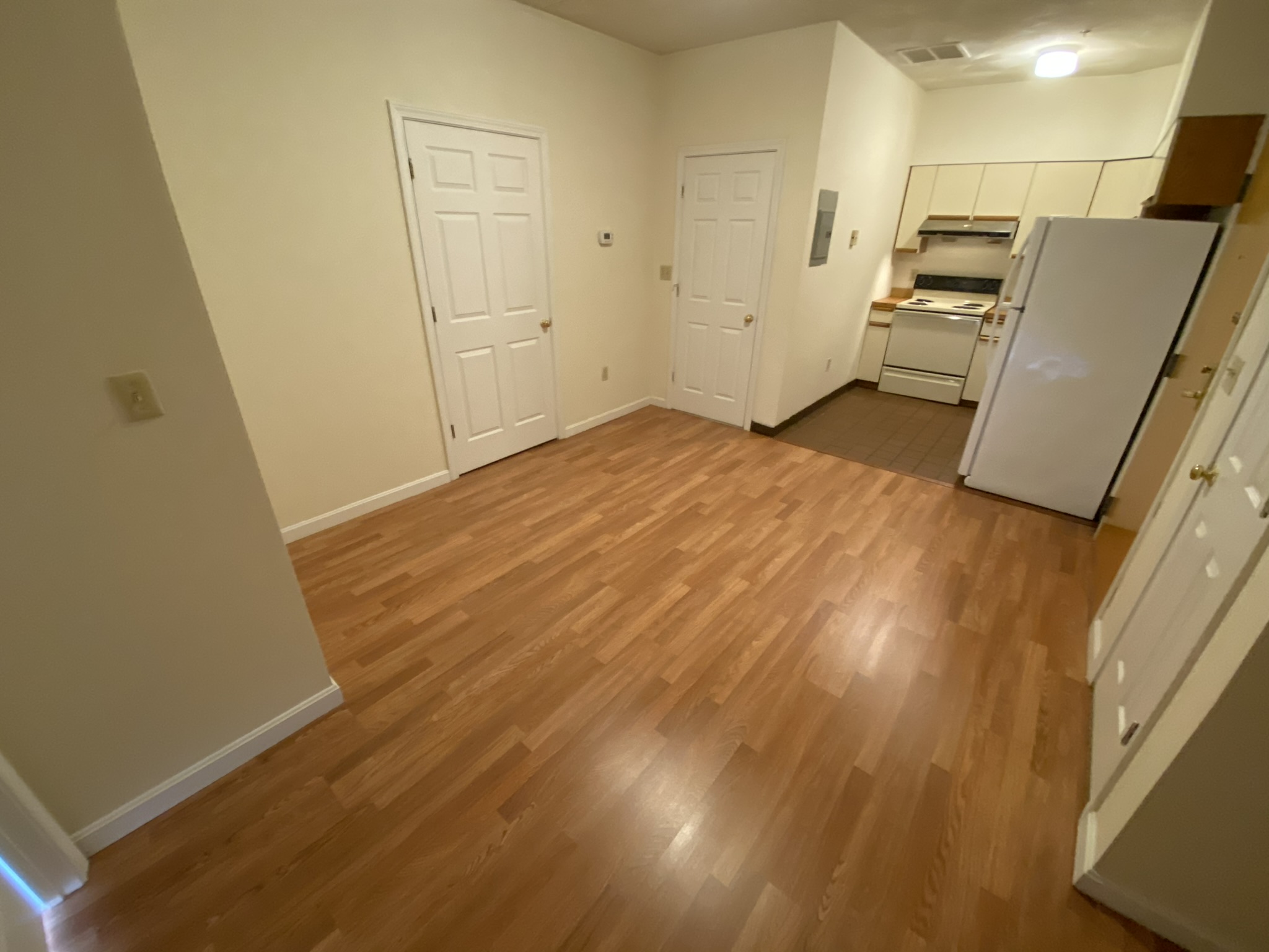 81 Essex St, Chinatown