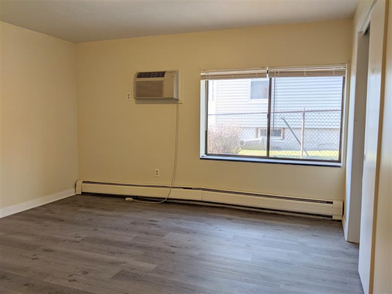 86 Newbury St, Teele Square